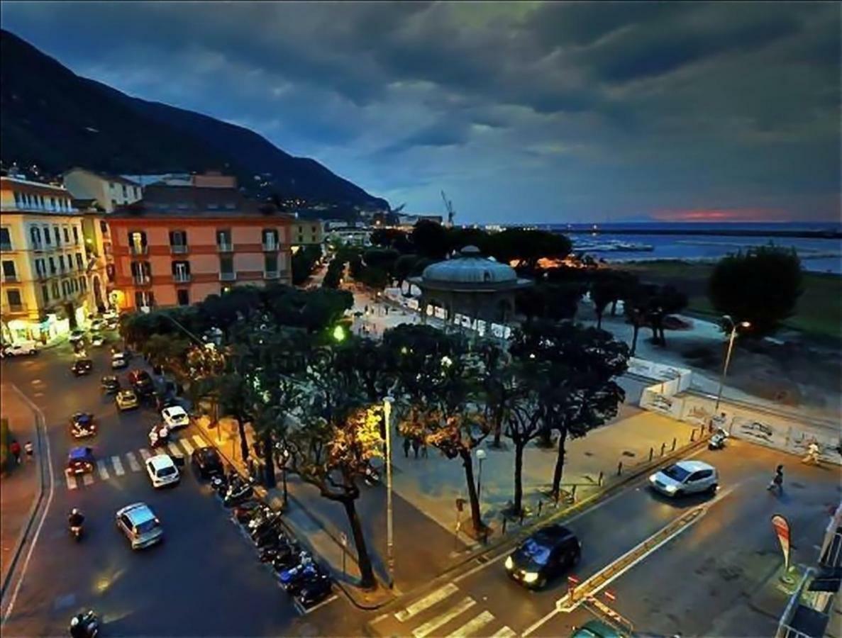 Palazzo San Francesco Hotell Castellammare di Stabia Exteriör bild